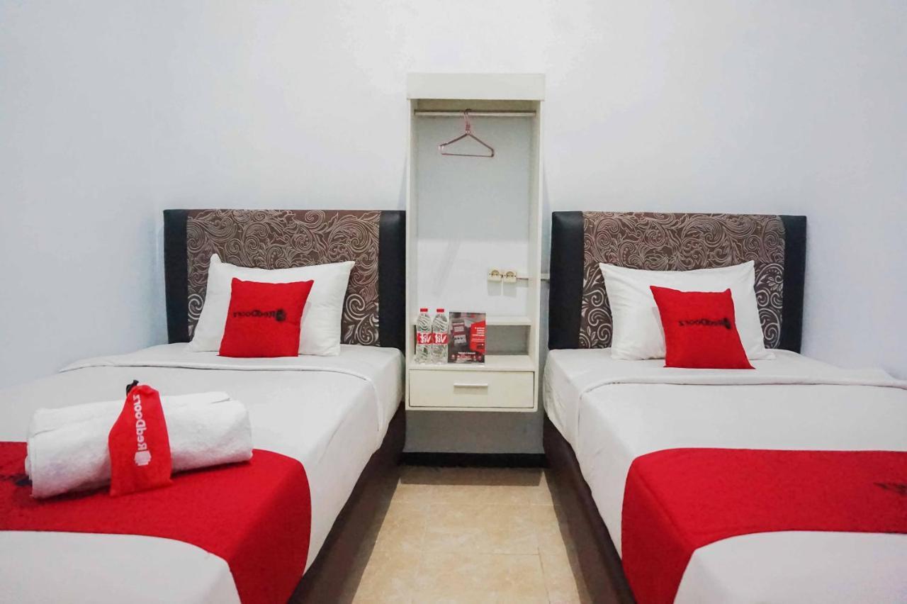 Reddoorz Near Velodrome Malang 2 Hotel Ngadipuro Kültér fotó